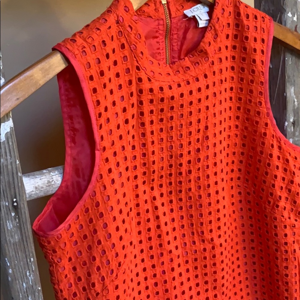 J crew elegant patterned blouse with underline accent and gold zipper back. - Picture 5 of 9